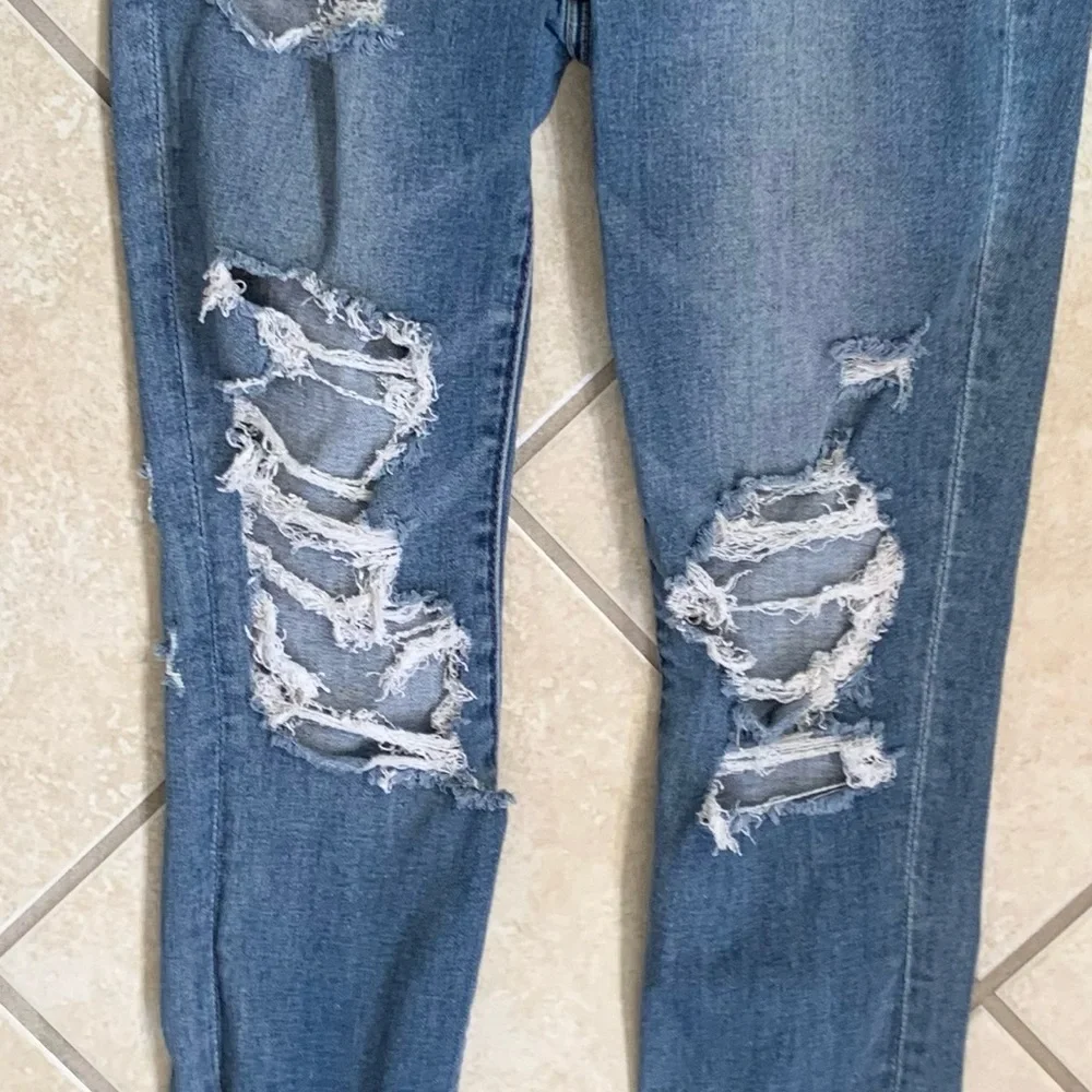 AEO AMERICAN EAGLE OUTFITTERS DISTRESS RIP jeans women’s size 8 - Picture 12 of 17
